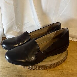 Life Stride Isabelle Dark Brown Leather Flats Size 8